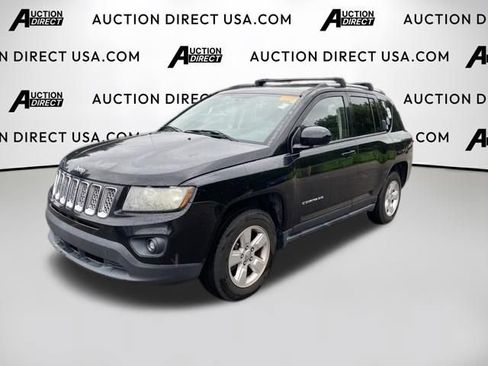 Used 2016 Jeep Compass Latitude FWD image 1