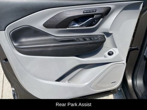 Used 2019 GMC Terrain SLT w/ Preferred Package image 18