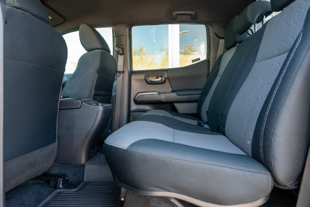 Used 2022 Toyota Tacoma TRD Sport AWD/4WD image 26