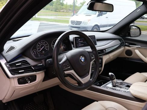 Used 2017 BMW X5 xDrive40e AWD/4WD image 17