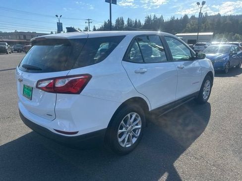 Used 2020 Chevrolet Equinox LS AWD/4WD image 8