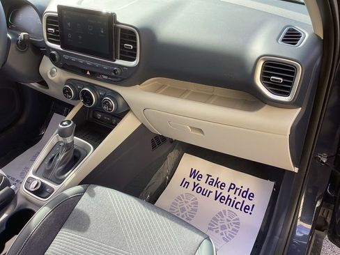 New 2026 Hyundai Venue SEL image 18