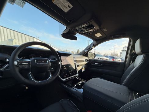 New 2026 GMC Yukon Elevation image 20