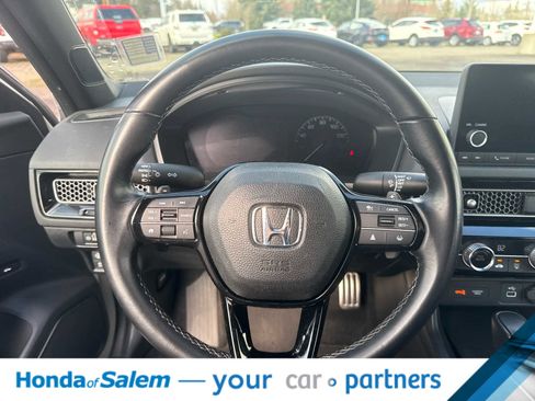 Used 2023 Honda Civic Sport image 15