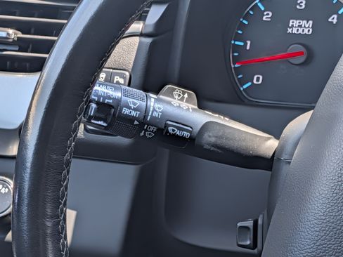 Used 2019 Chevrolet Suburban Premier AWD/4WD image 24