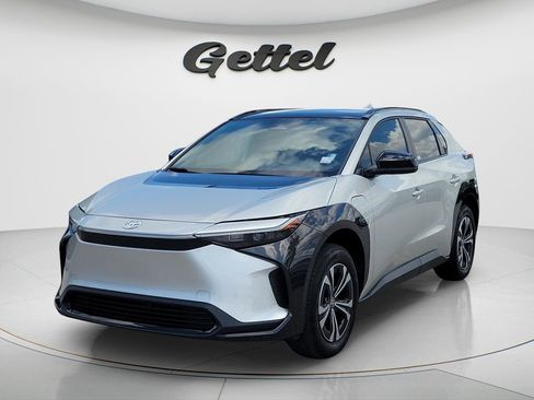 Certified 2024 Toyota bZ4X AWD image 1