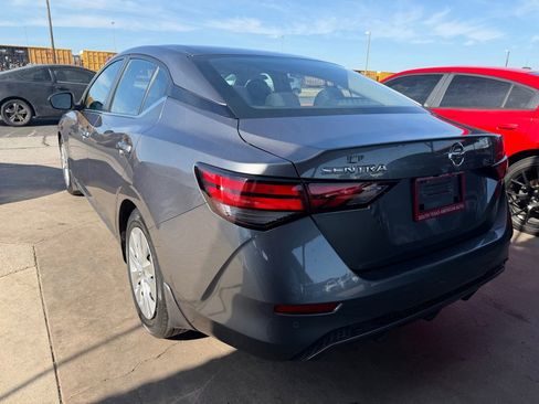 Used 2020 Nissan Sentra S image 33