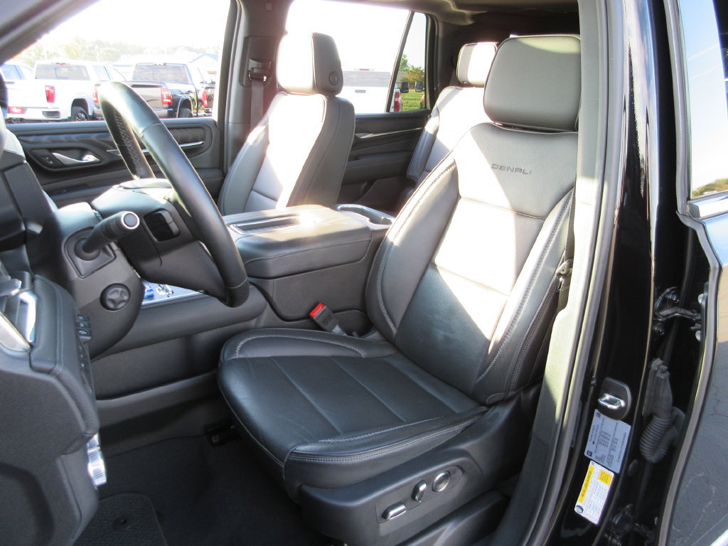 Used 2024 GMC Yukon Denali w/ Max Trailering Package AWD/4WD image 23