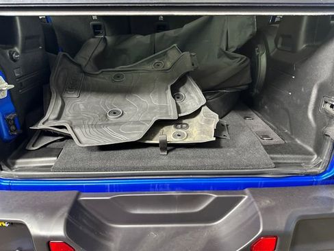 Used 2023 Jeep Wrangler Unlimited w/ Cold Weather Group image 26