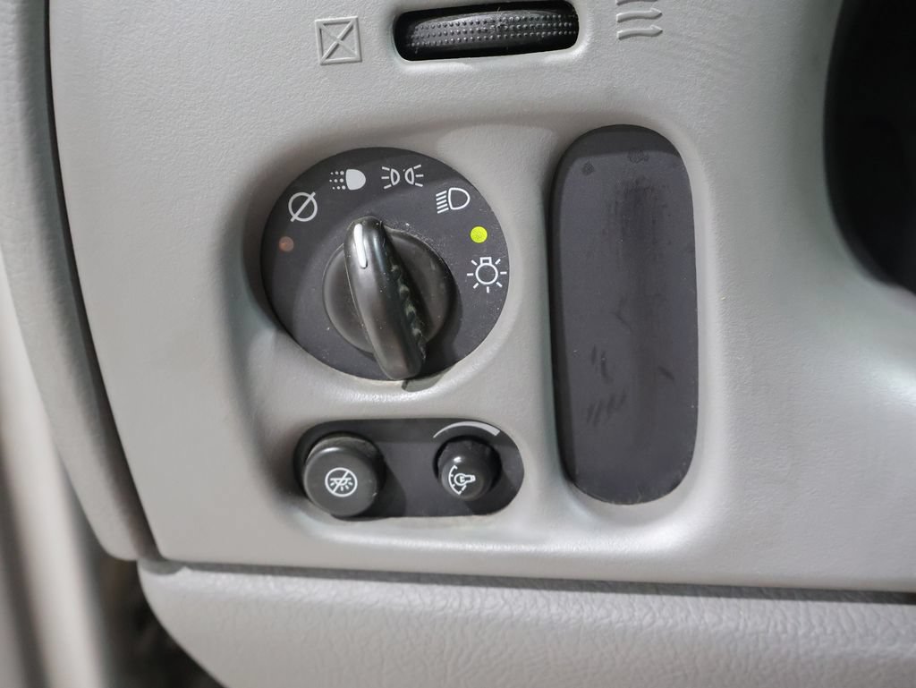 Used 2008 Chevrolet TrailBlazer 4WD image 29