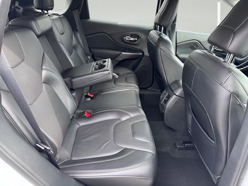 Used 2021 Jeep Cherokee Latitude Lux w/ Trailer Tow Group image 13