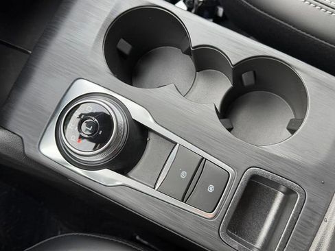 New 2026 Ford Escape SE FWD image 16