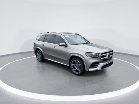 Used 2023 Mercedes-Benz GLS 450 4MATIC image 1