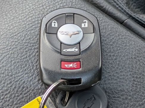 Used 2005 Chevrolet Corvette Coupe w/ Preferred Equipment Group RWD image 27