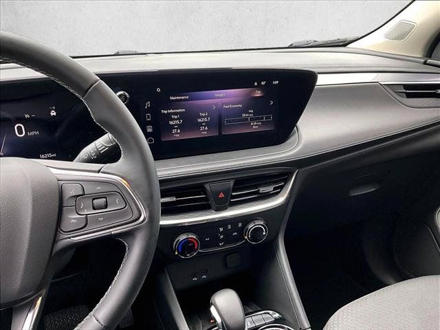 Used 2024 Buick Encore GX Preferred w/ Advanced Technology Package FWD image 8