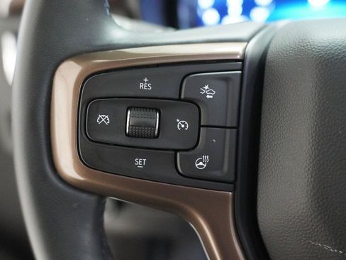 Used 2023 Chevrolet Tahoe High Country RWD image 9