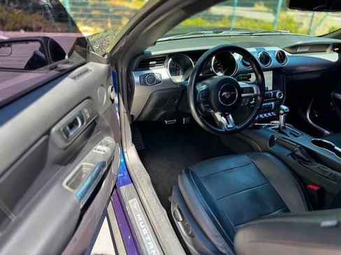 Used 2019 Ford Mustang Premium RWD image 29