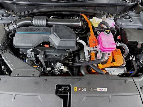 Used 2025 Hyundai Tucson Limited image 32