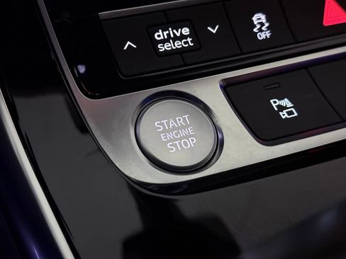 Used 2019 Audi Q8 Premium Plus image 37