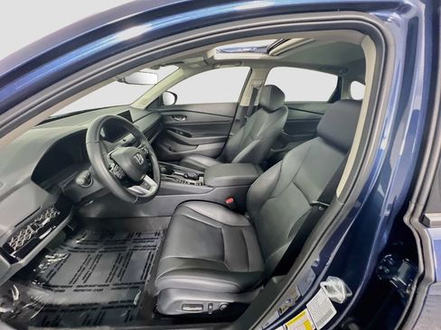 Used 2025 Honda Accord Touring image 19