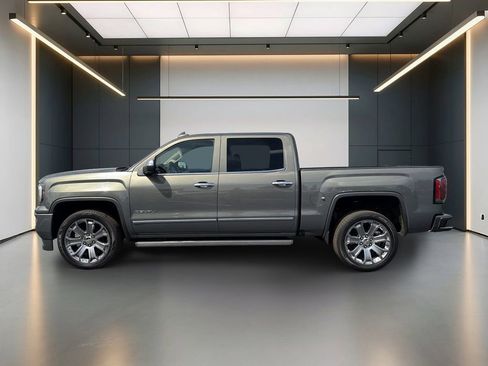 Used 2017 GMC Sierra 1500 Denali w/ Denali Ultimate Package AWD/4WD image 2