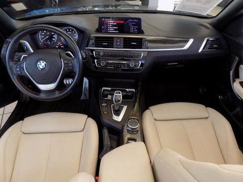 Used 2020 BMW 230i Convertible w/ Premium Package image 23