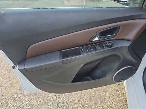 Used 2015 Chevrolet Cruze LTZ w/ Sun, Sound and Sport Package FWD image 4
