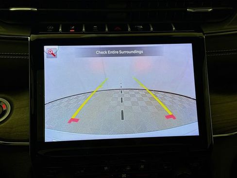 Used 2024 Jeep Grand Cherokee Overland w/ Luxury Tech Group IV image 14