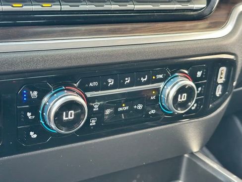 Used 2025 GMC Sierra 1500 SLT w/ SLT Premium Plus Package image 23