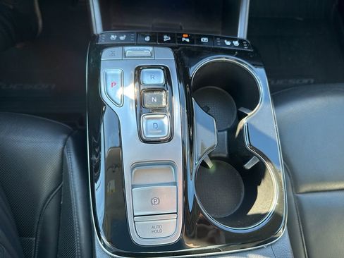 Used 2022 Hyundai Tucson Limited image 13