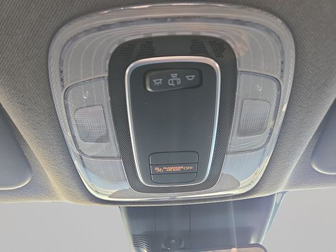 Certified 2024 Hyundai Elantra SE FWD image 19