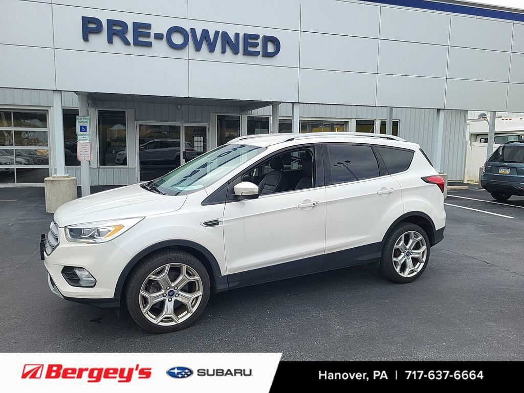 Used 2019 Ford Escape Titanium AWD/4WD image 1