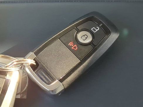 Used 2025 Ford Maverick XLT w/ Equipment Group 302A image 27