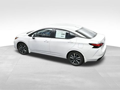 Used 2025 Nissan Versa SV w/ Trunk Package FWD image 20
