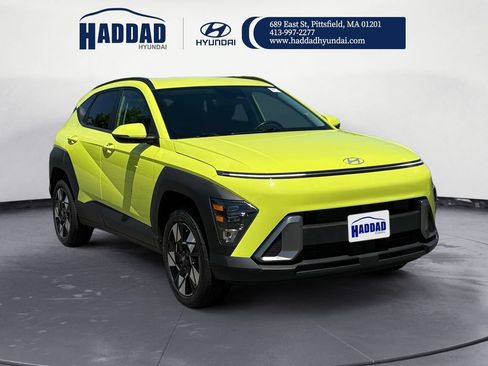 Certified 2025 Hyundai Kona SEL AWD/4WD image 7