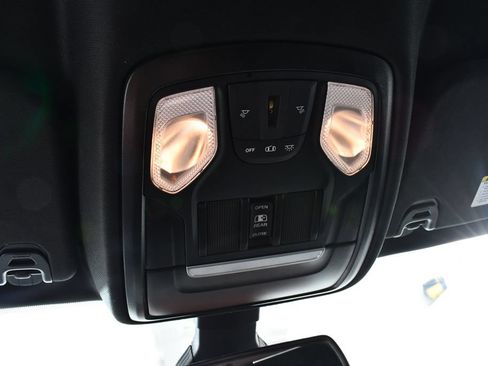 Used 2019 RAM 1500 Big Horn AWD/4WD image 36