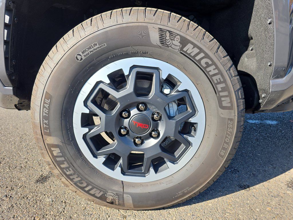 Used 2026 Toyota Tacoma SR5 AWD/4WD image 10