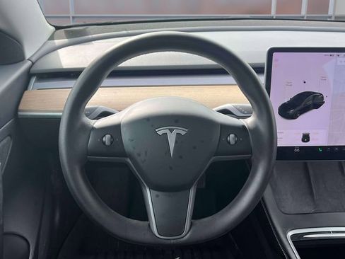 Used 2021 Tesla Model 3 Standard Range Plus RWD image 13