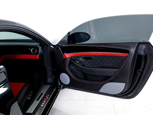 Used 2022 Bentley Continental GT image 19