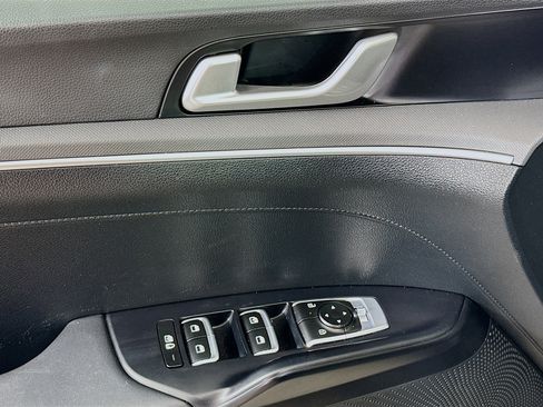 Used 2025 Kia K5 LXS image 15