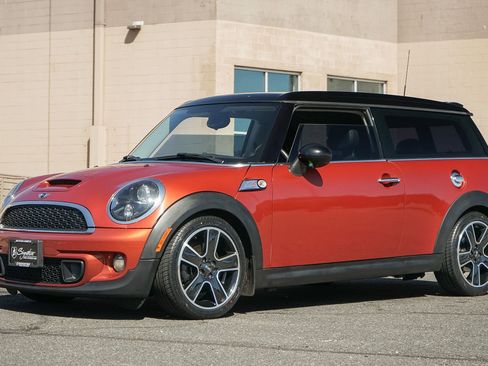 Used 2014 MINI Cooper Clubman S FWD image 2