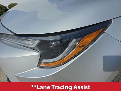 Used 2022 Toyota Corolla LE image 11