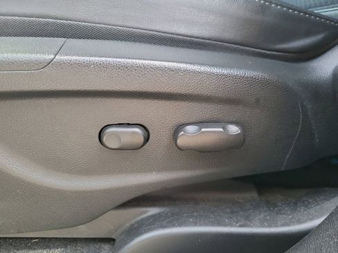 Used 2021 Buick Encore Preferred image 19