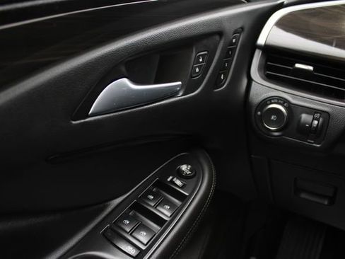 Used 2020 Buick Envision Premium AWD/4WD image 14