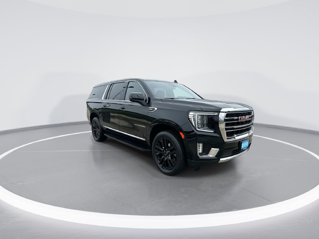 Certified 2024 GMC Yukon XL SLT w/ SLT Luxury Package AWD/4WD image 2