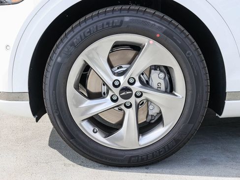 Used 2026 Genesis GV70 2.5T Advanced AWD/4WD image 9