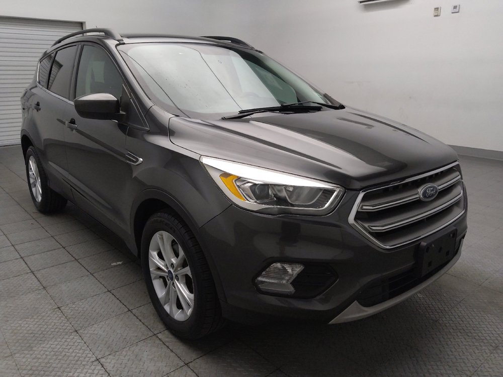 Used 2017 Ford Escape SE w/ Equipment Group 201A FWD image 13