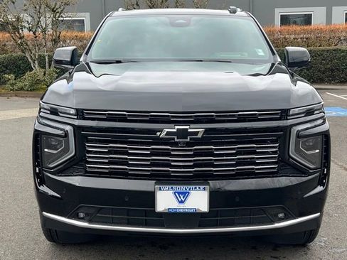 New 2026 Chevrolet Suburban High Country AWD/4WD image 2