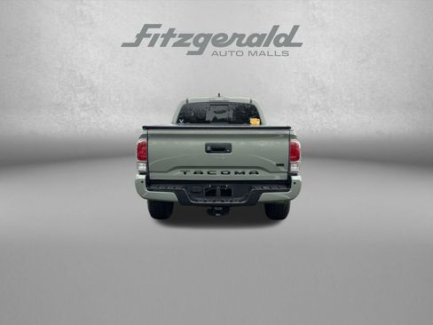 Used 2023 Toyota Tacoma TRD Off-Road w/ Technology Package AWD/4WD image 6