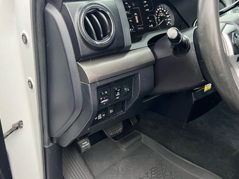 Used 2018 Toyota Tundra SR5 w/ TRD Off Road Package image 12